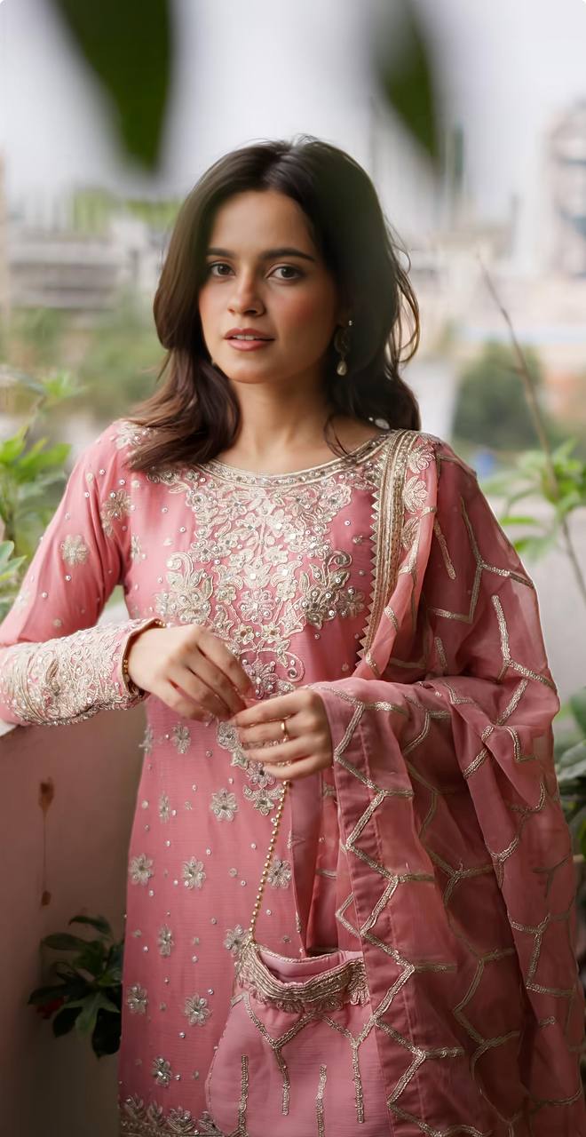 Pearl Rose Mist rivet moti Top Plazzo Set