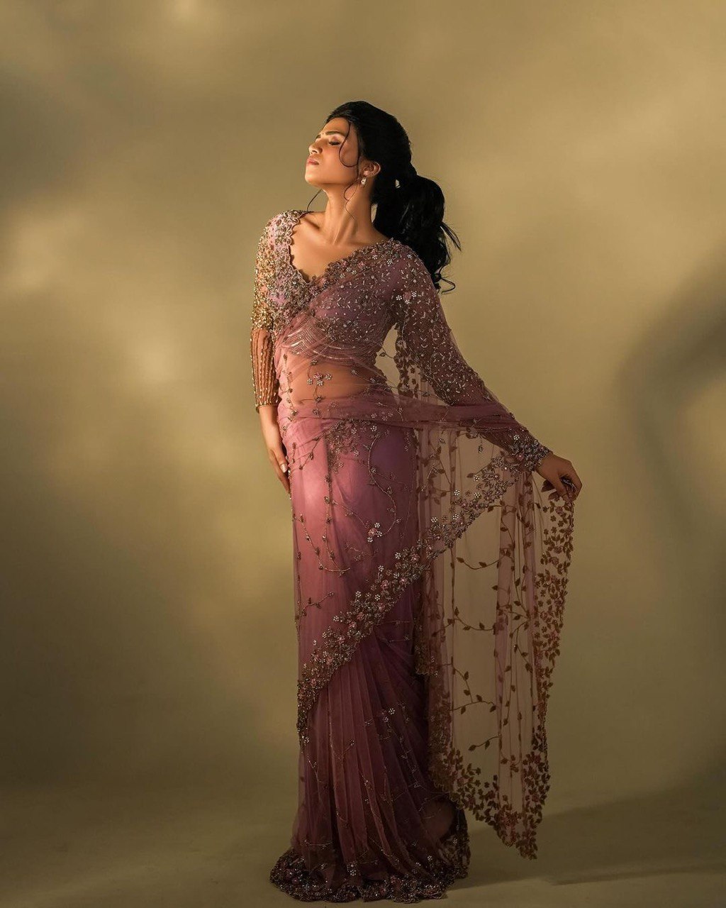Zohra Beautiful Designer Soft Net Saree