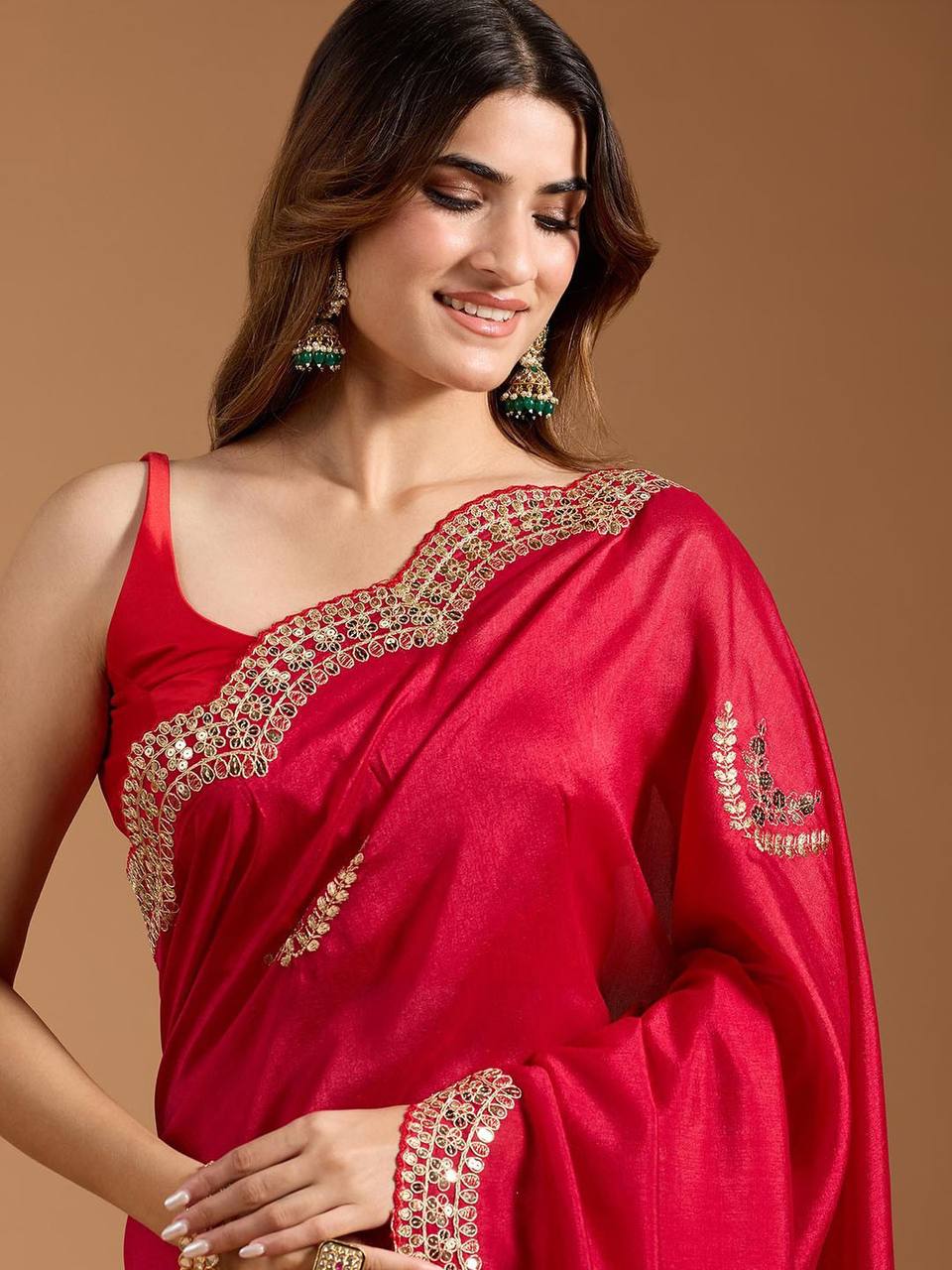 Kiara Regal Charm Traditional Weave Classic Saree