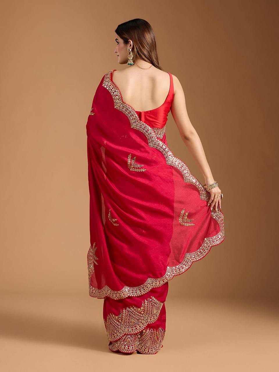 Kiara Regal Charm Traditional Weave Classic Saree