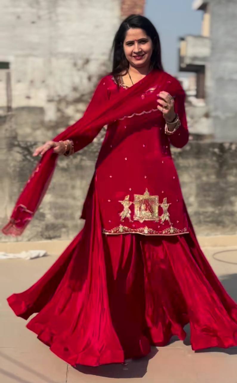 Myra Classic Twirl Look Red Embroidered Bids Hand Work Set