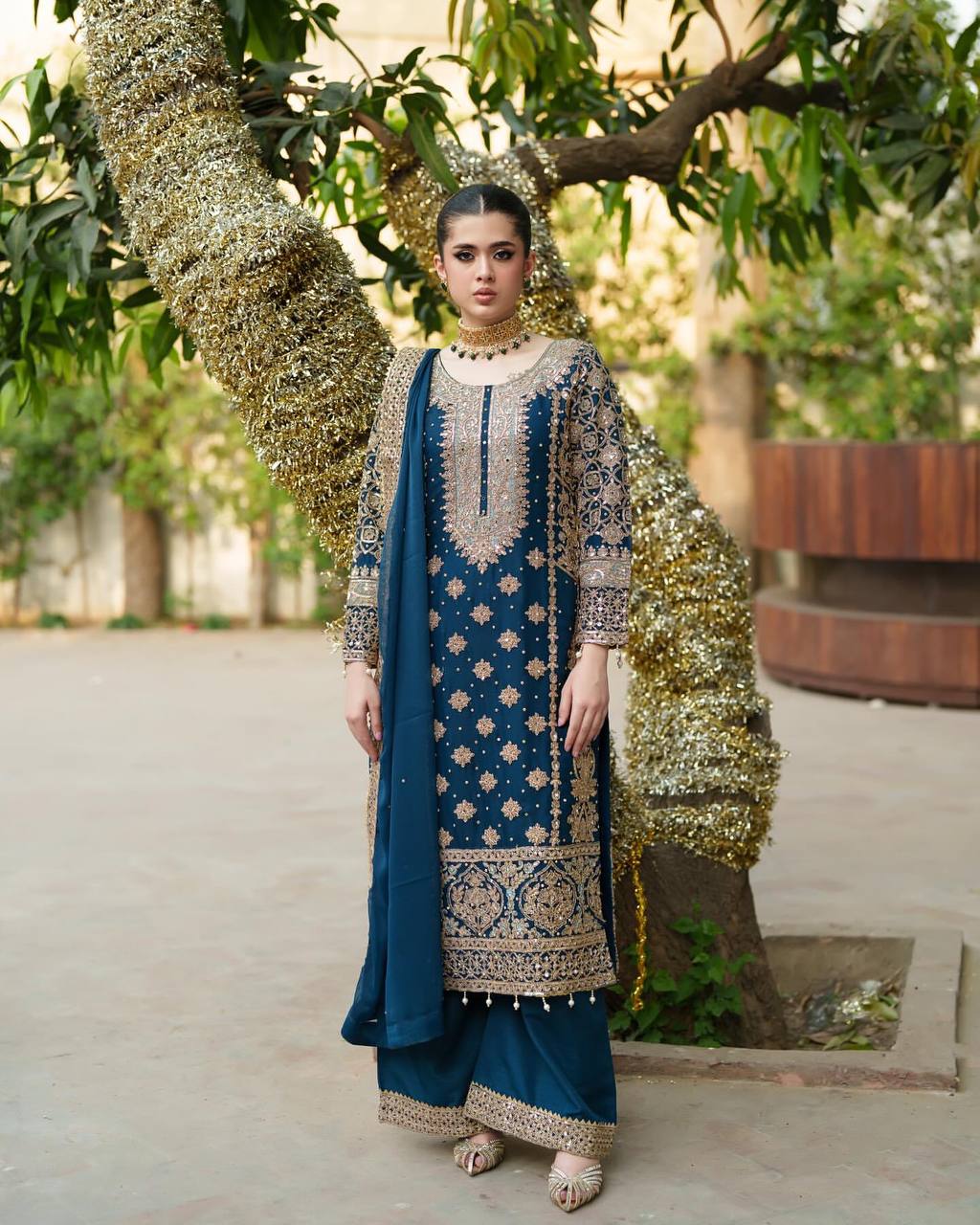 Dastaan e Neelum A Royal Chronicle Woven in Midnight and Gold Suit