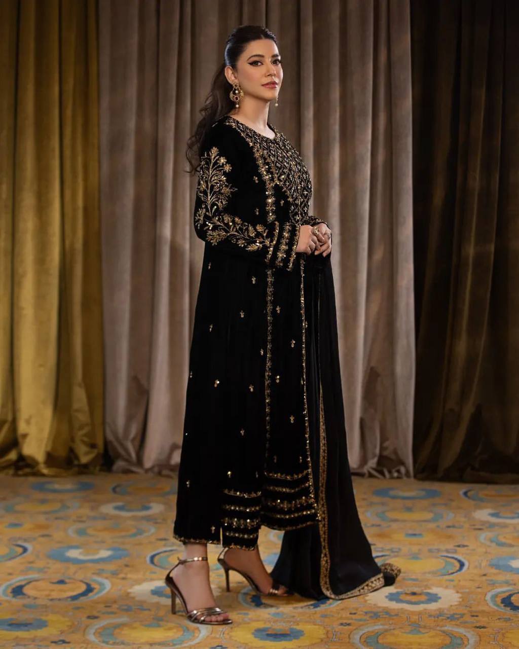 HEAVY EMBROIDERY SEQUENCE WORK PAKISTANI SUIT SET