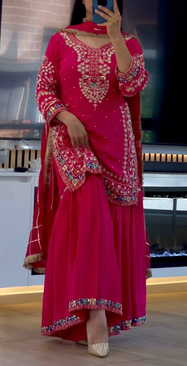 Gulabi Noor Blooming Beauty Mirror Embroidered Sharara Set