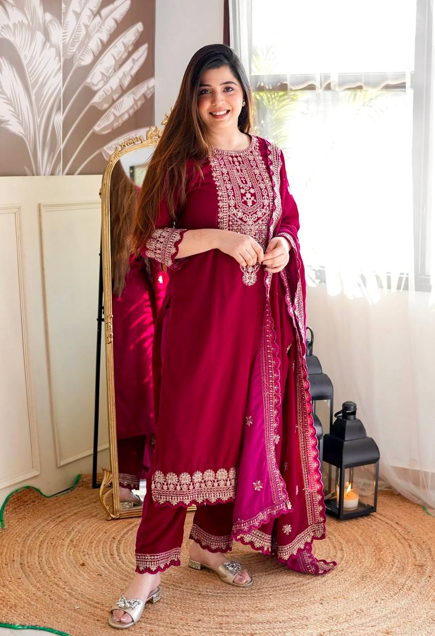 Ekantha Velvet Kurta Set with Intricate Thread Embroidery