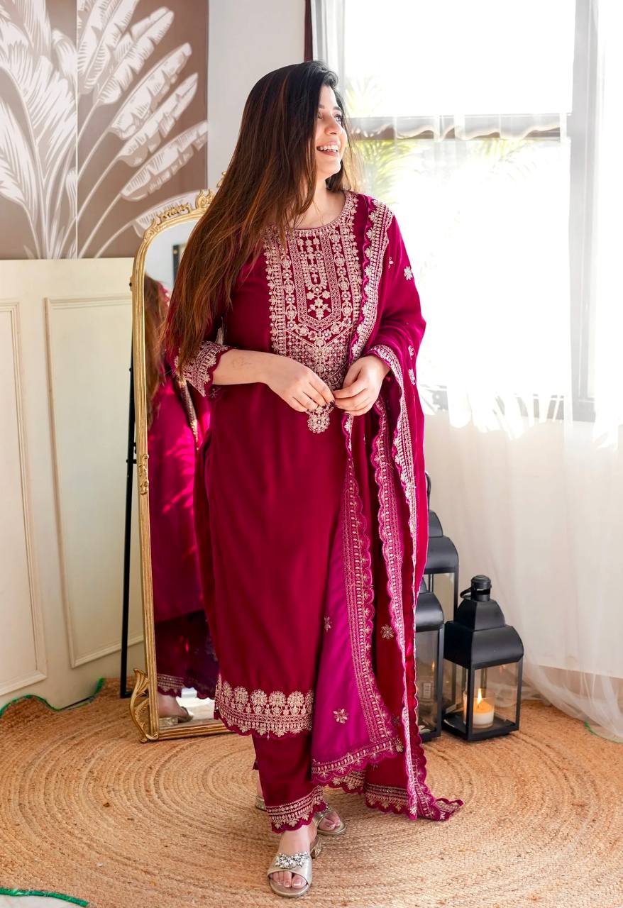 Ekantha Velvet Kurta Set with Intricate Thread Embroidery