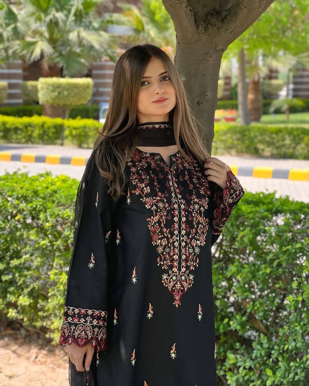 Kalamkari Flowing Black Long Kurti Pant Set