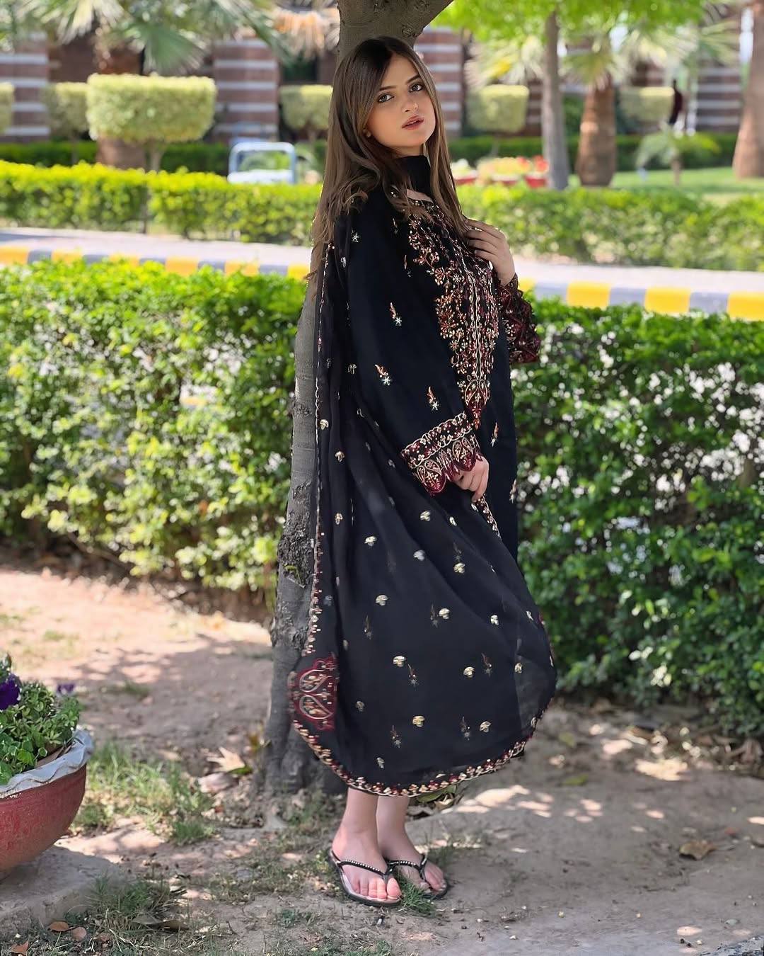Kalamkari Flowing Black Long Kurti Pant Set