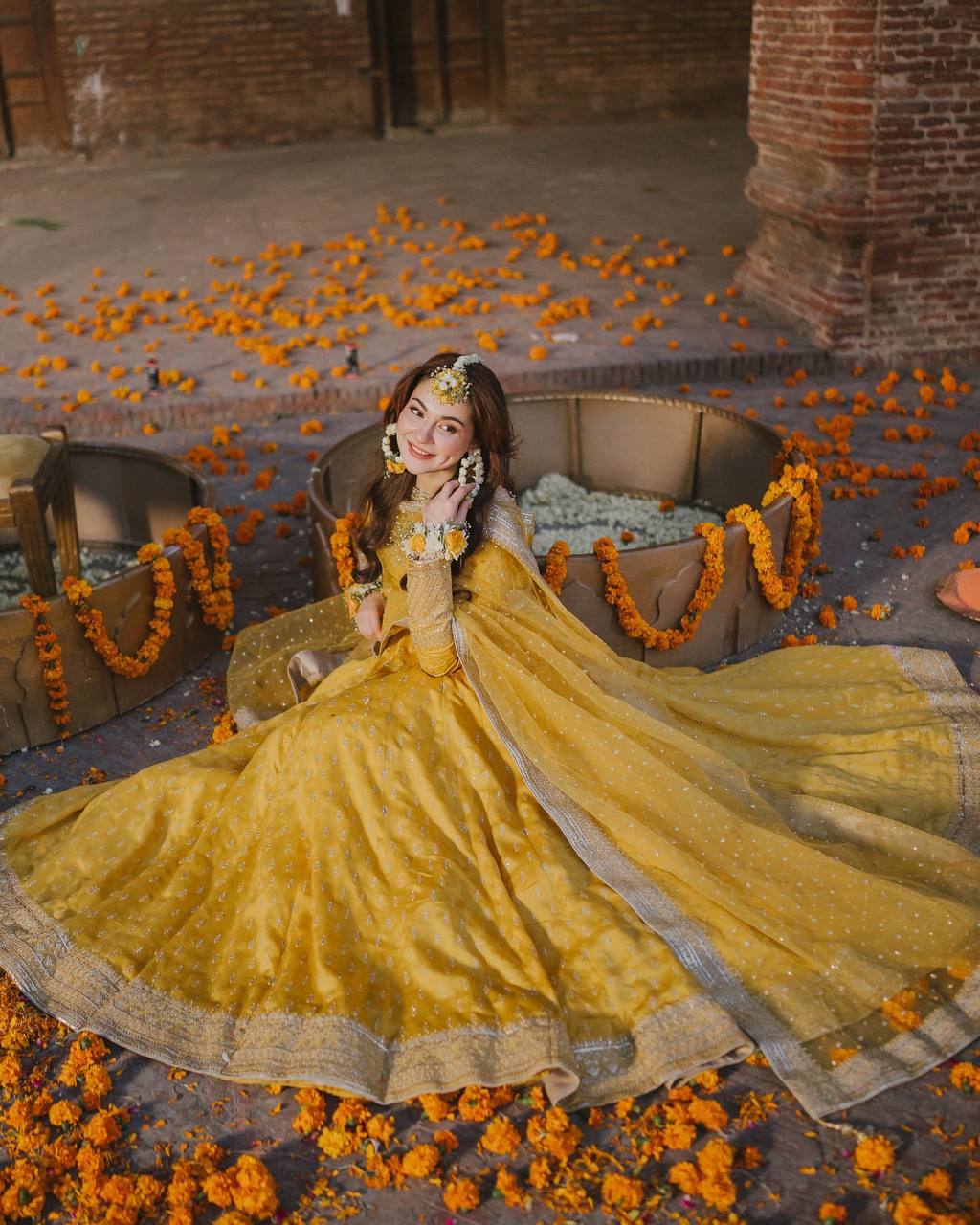Mehr-e-Gul Sunshine Yellow Ethnic Gown