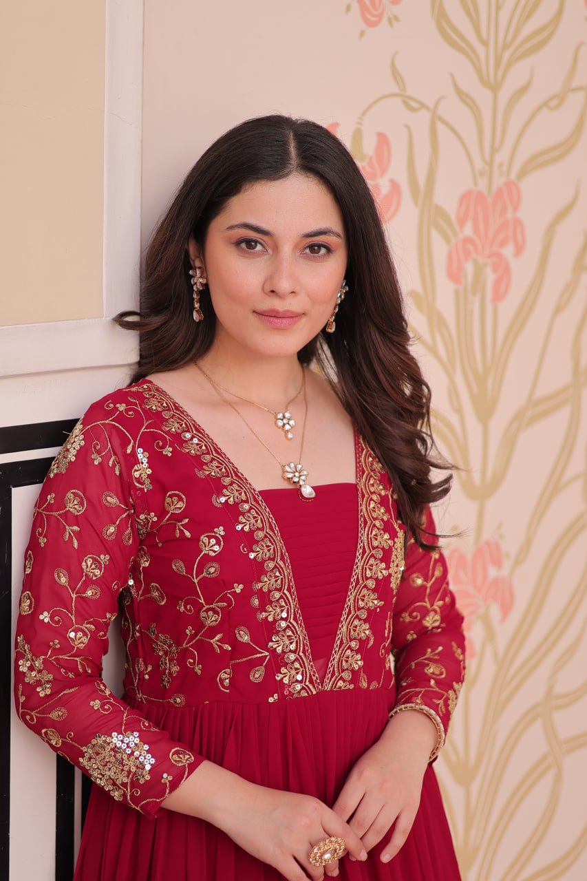 Sunehri Saaz Premium Readymade Gown