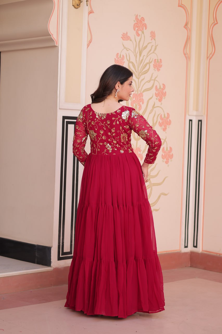 Sunehri Saaz Premium Readymade Gown