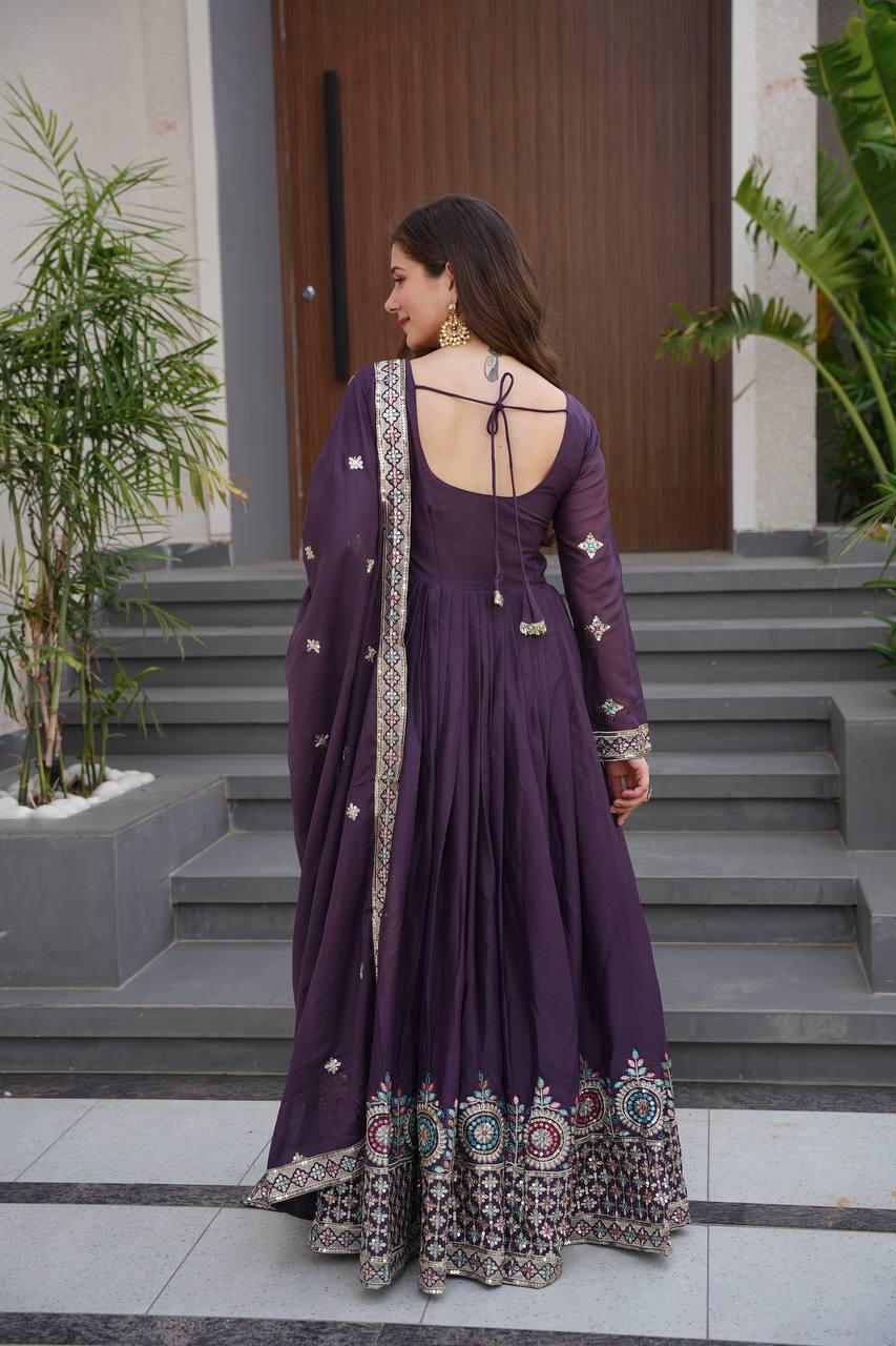 Rangrez Glamour & Modern Grace Anarkali Set