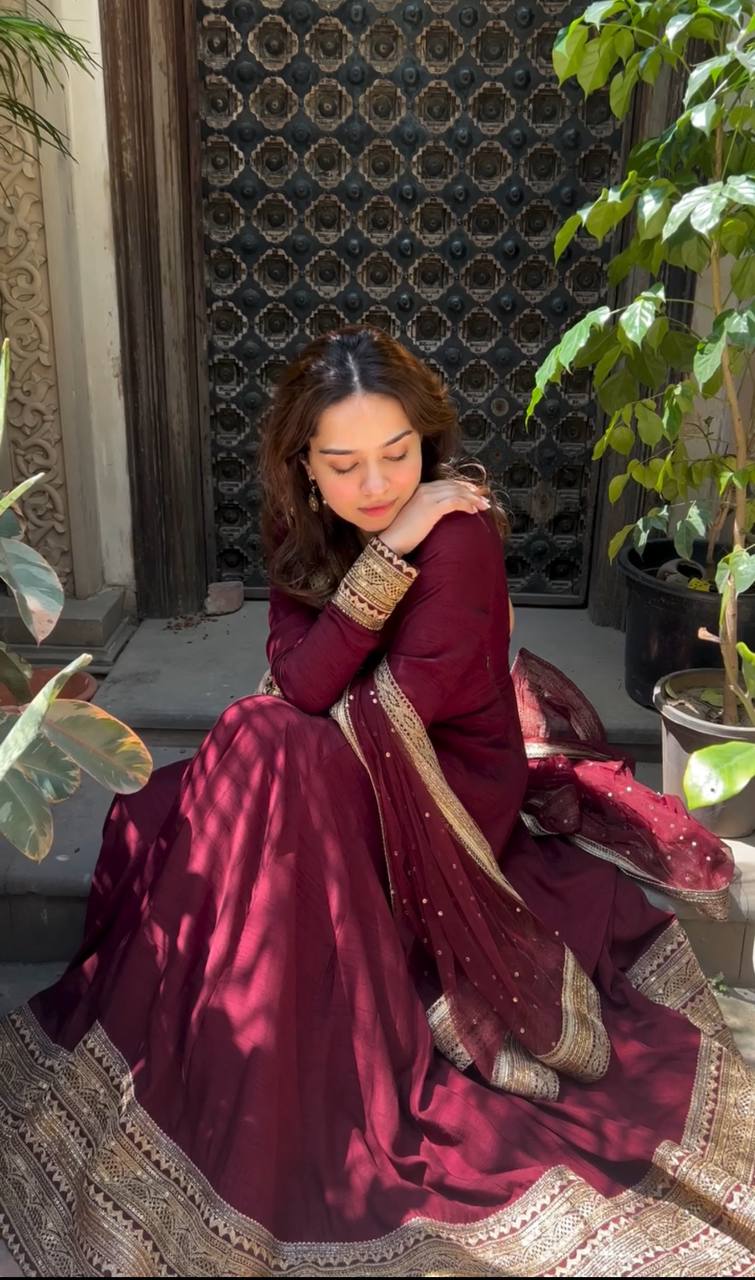 Regal Riwaayat Deep Maroon Cinon Silk Gown Pent