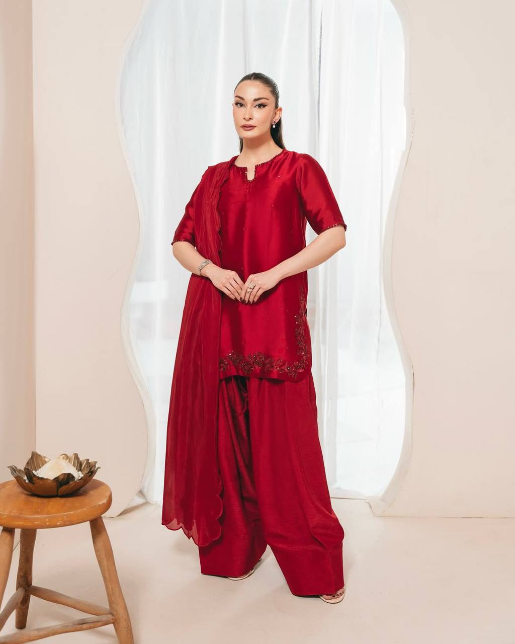 Maahru Majestic Everyday Royal Vibes Bold Farshi Sets