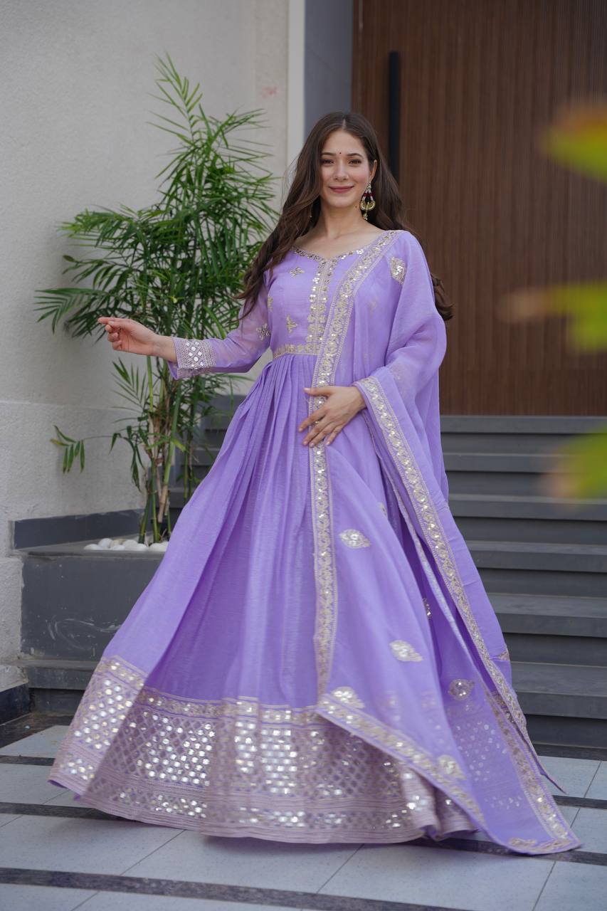 Sarah Crunchy Silk Glimmer Gown Set