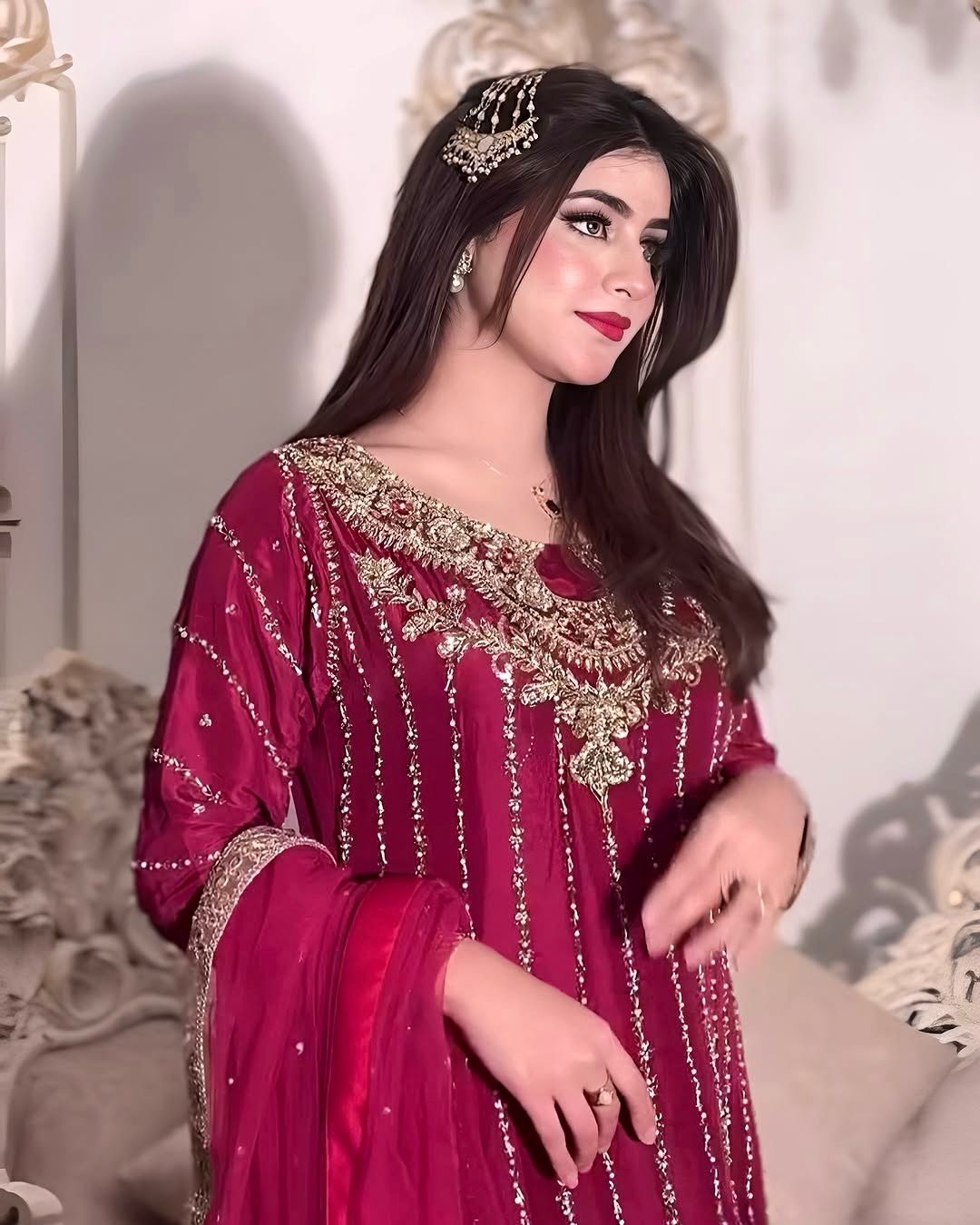 Graceful Drapes and Regal Styles