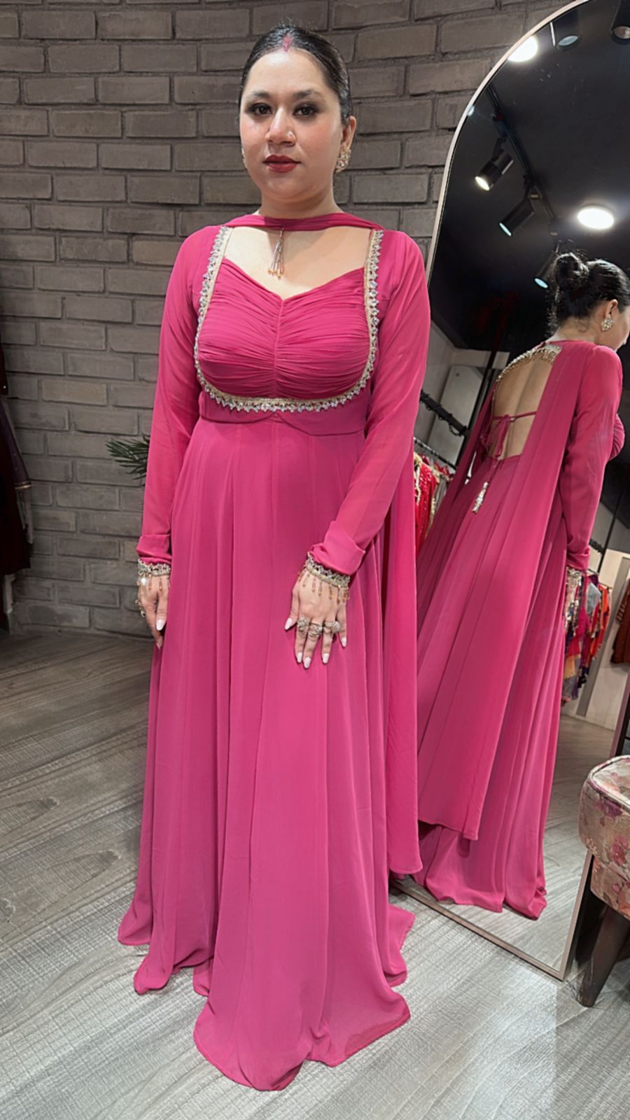 Shanaya Gajari Mirror Anarkali