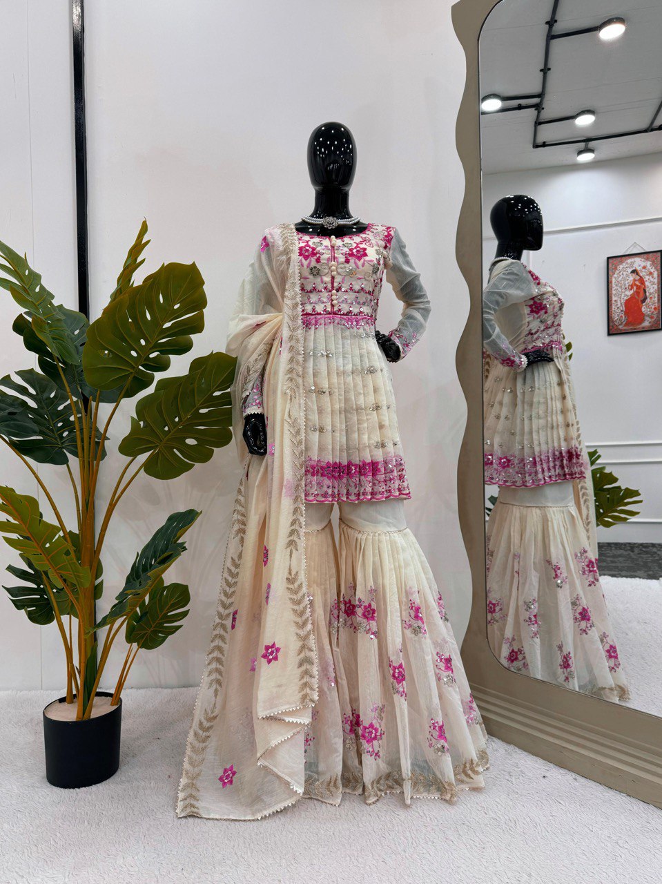 Zarbaft Sharara Weaving Dreams in Ethnic Elegance