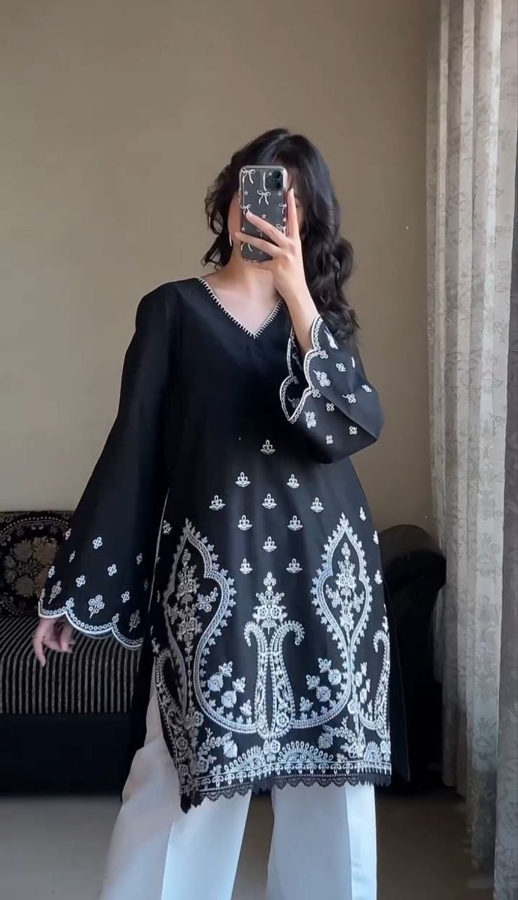 Ishita Charm White Thread Symphony Timeless Black Kurta