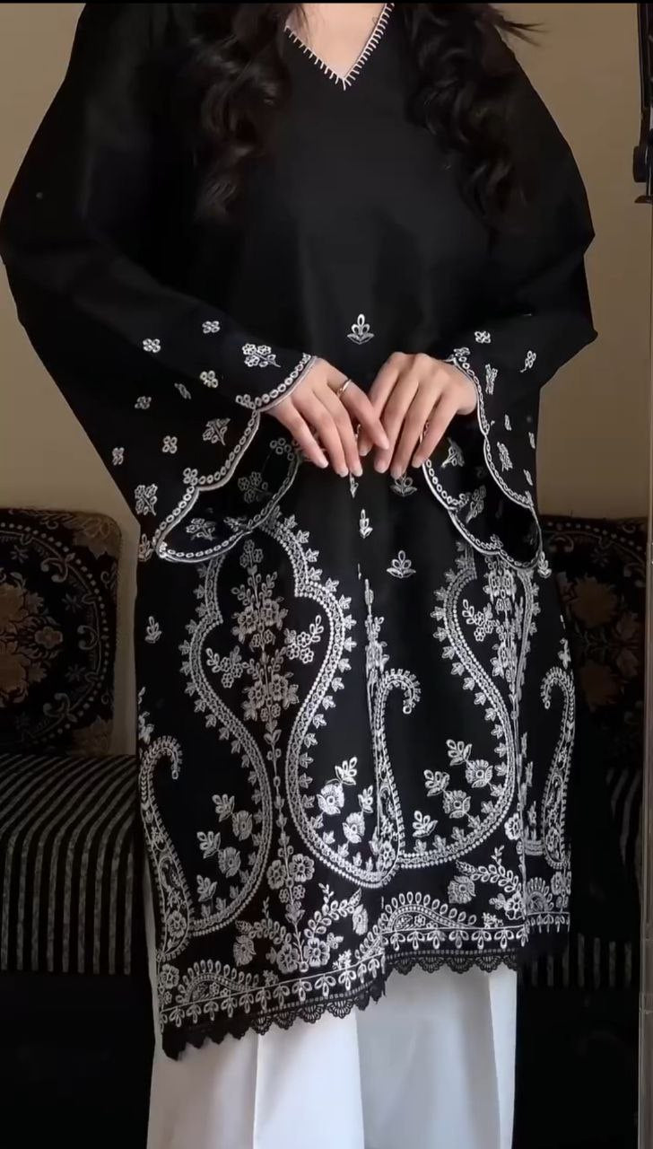 Ishita Charm White Thread Symphony Timeless Black Kurta