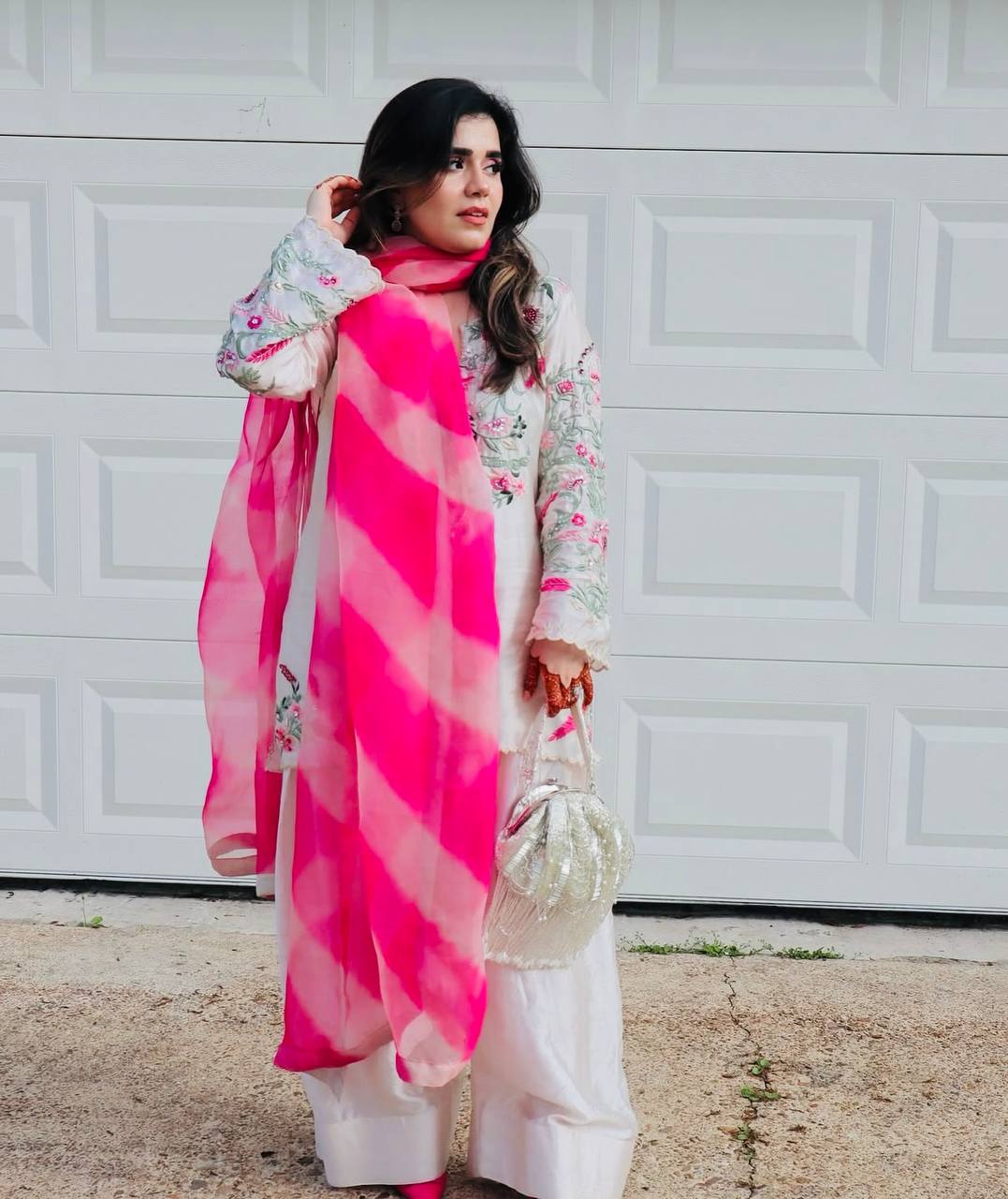 Sundar Saaz A Classic Trendy Ethnic Look Suit Set