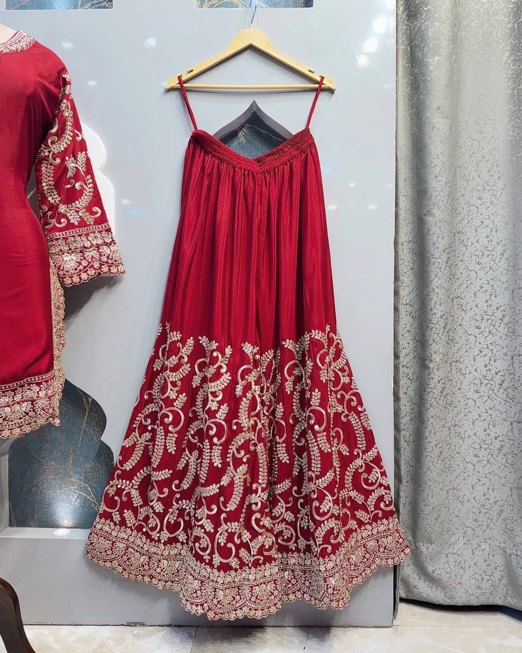 Sharar Set Emporium Embracing Grace & Sophistication
