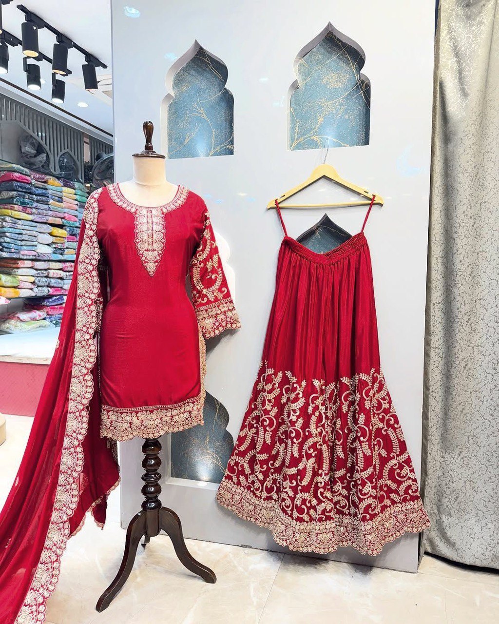 Sharar Set Emporium Embracing Grace & Sophistication