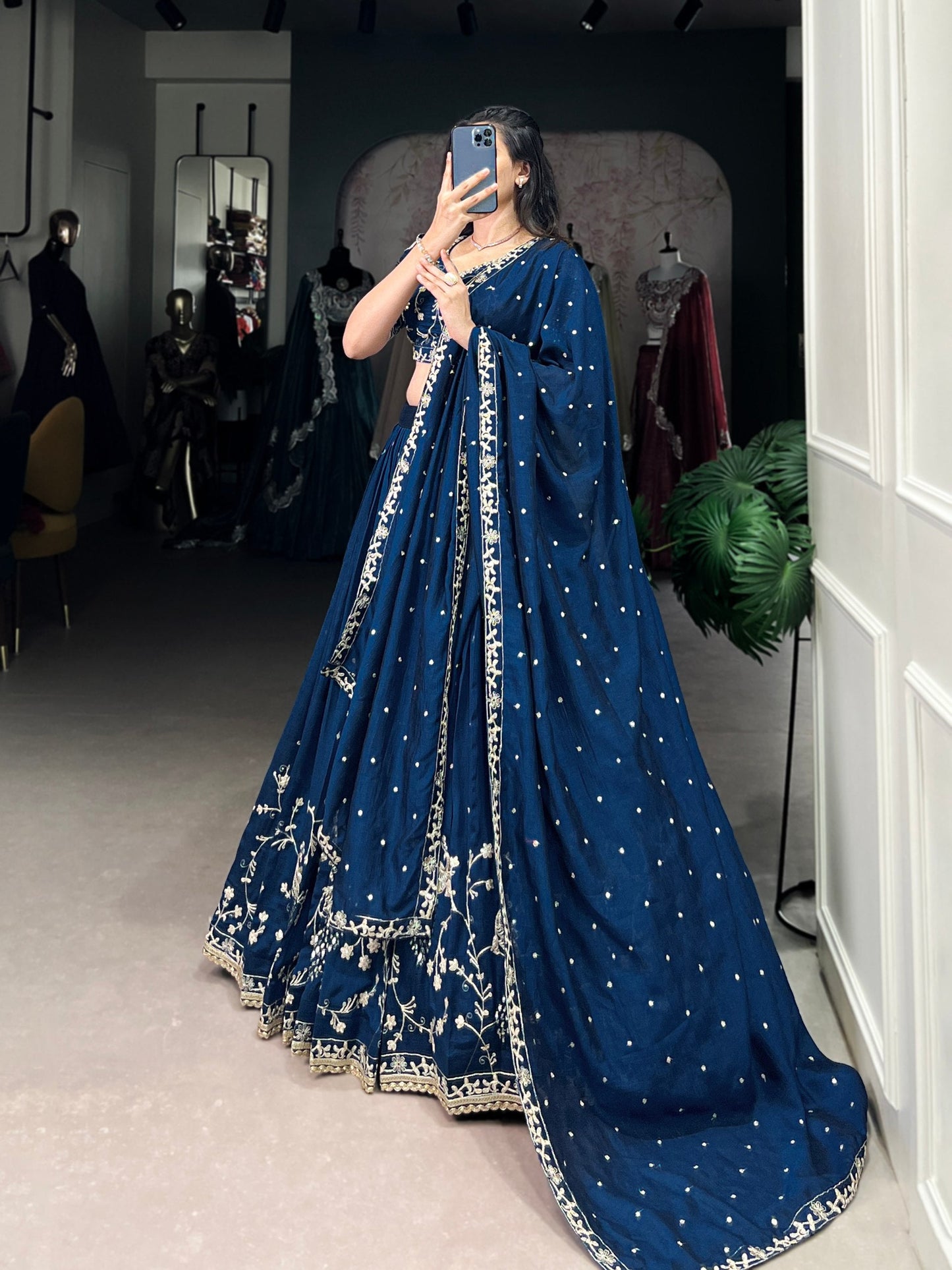 Taarini Traditional Vichitra Silk Lehenga
