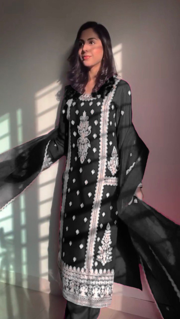 Aarvani Regal Shadow Embroidered Royal Kurta Plazo Set