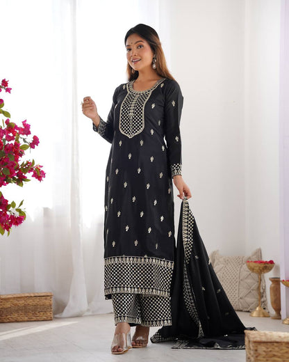 Himanshi Beautiful Pure Chinon Silk Fabric Kurta Set
