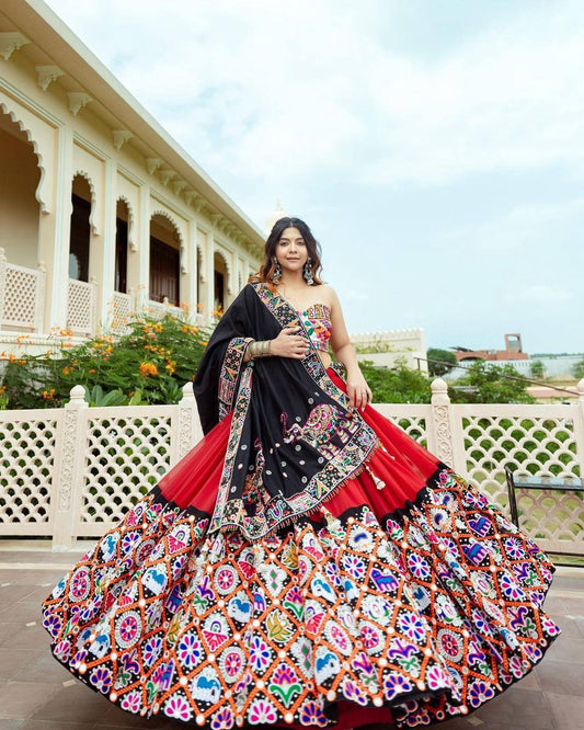 REAL MIRROR WORK WITH HEAVY EMBROIDARY WORK GRABA DANCE NAVRATRI LEHENGA CHOLI