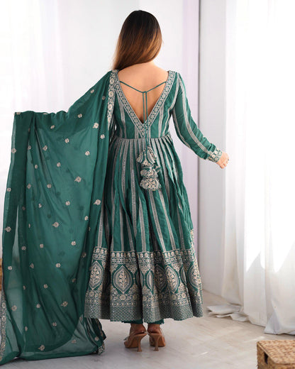 Rangrez Royale Classic Charm Anarkali Set