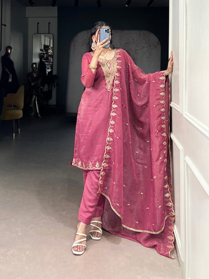 Gulaabi Noor A Rosy Radiance in Handcrafted Threadwork Suit Set