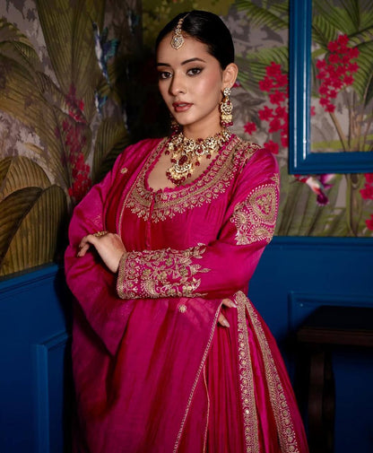 Regal Charm Magenta Embellished Long Kurta Set with Front Slit and Luxe Embroidery Set
