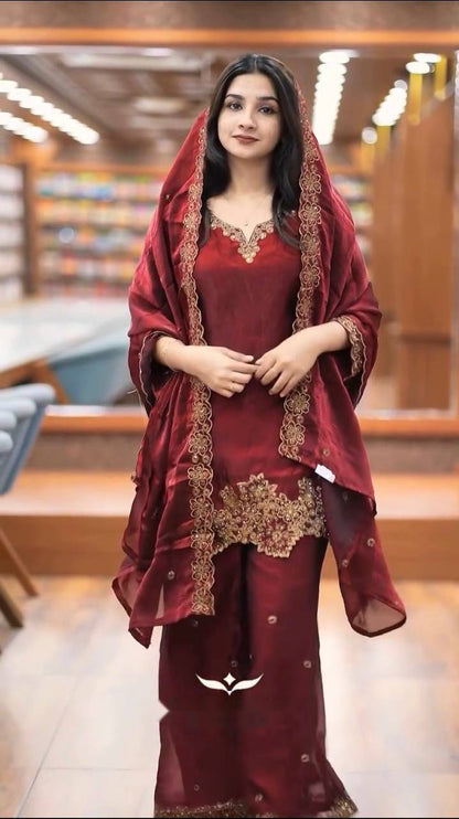 Elina Ready made Royal Radiance Embroidered Elegance Suit Set