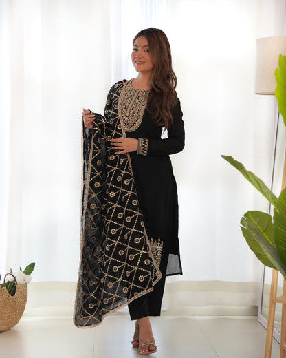 Straight Fit Kurta With Duppta Anarkali Suit Set