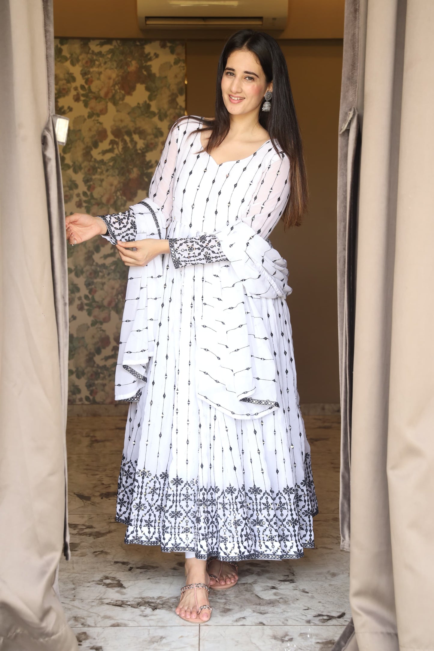 EVA'S WHITE COLOURED ANARKALI SUIT SET