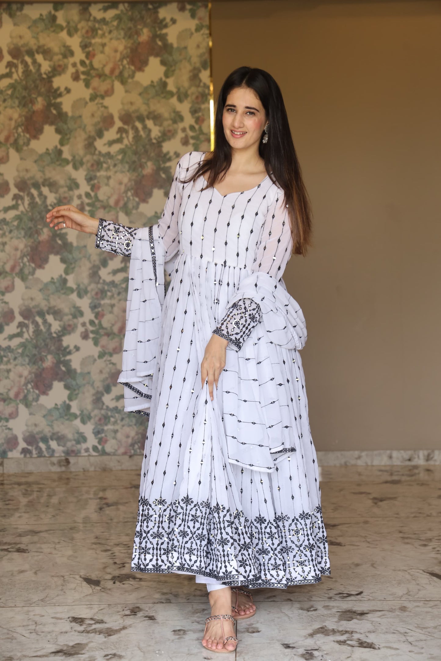 EVA'S WHITE COLOURED ANARKALI SUIT SET