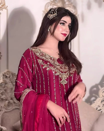 Graceful Drapes and Regal Styles