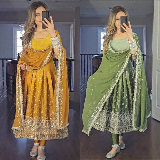 Aayat Đěsigner Anarkali Suit In New Fancy Style
