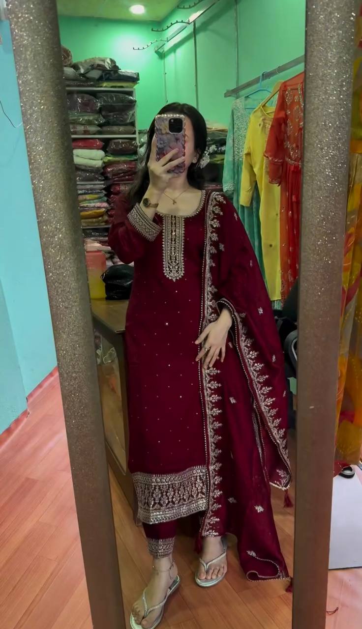 Gulnaar Graceful Suit Set