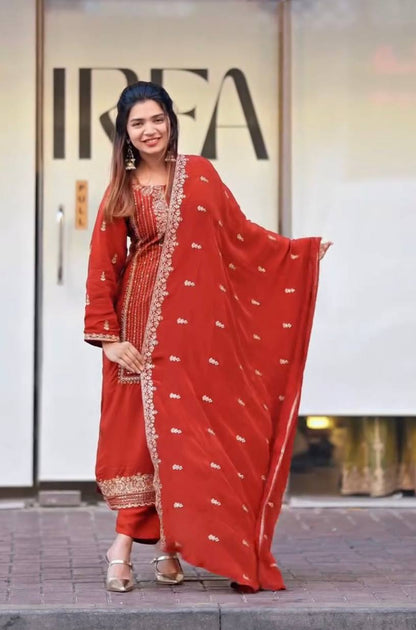 Roohani Rang Embroidered Suit Set for Festive Radiance