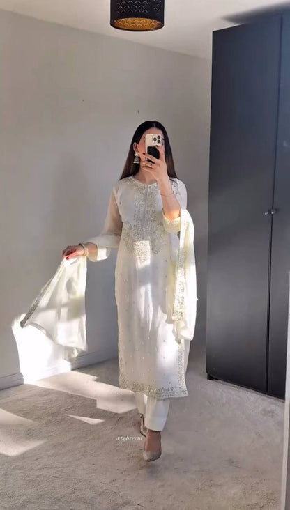 Tara Tilla Touch Pearl Embroidered Suit set