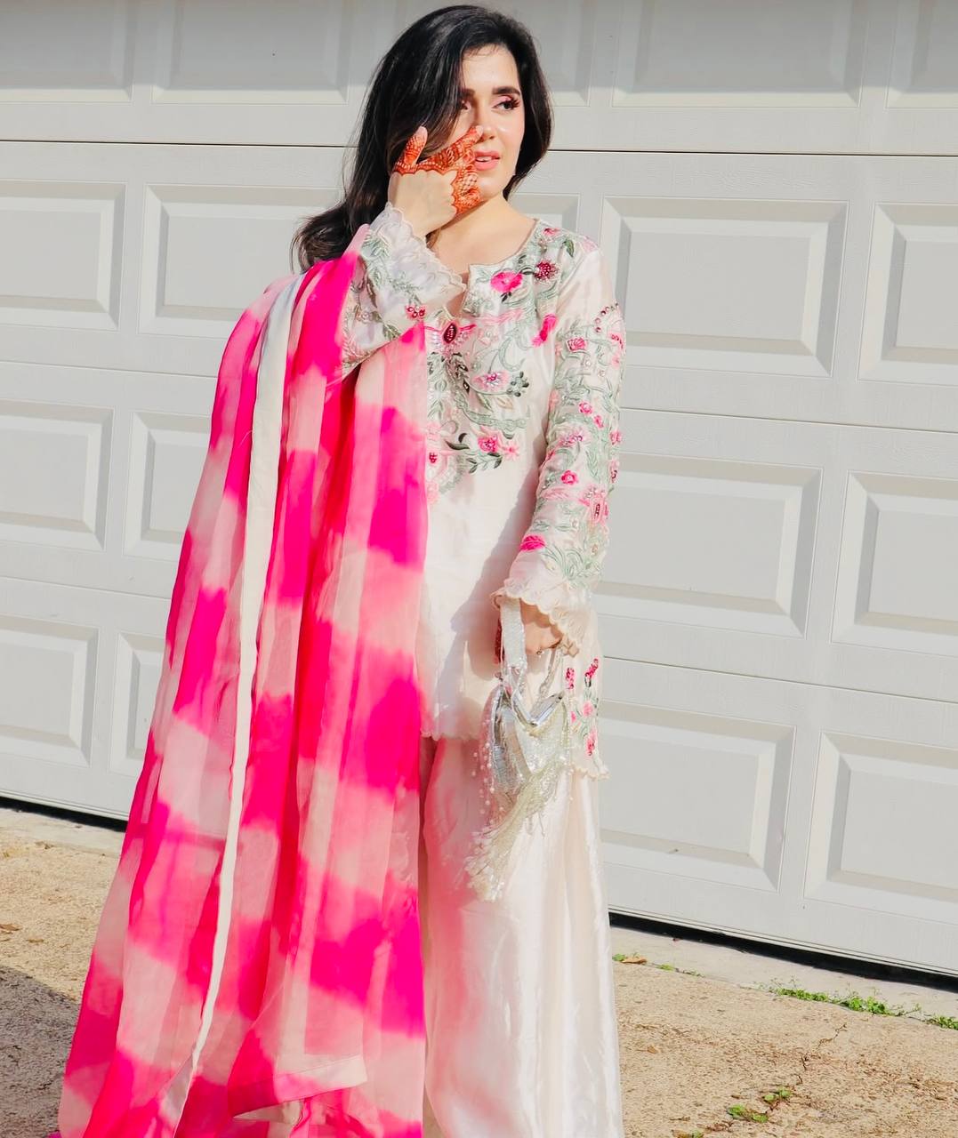 Sundar Saaz  A Classic Trendy Ethnic Look Suit Set