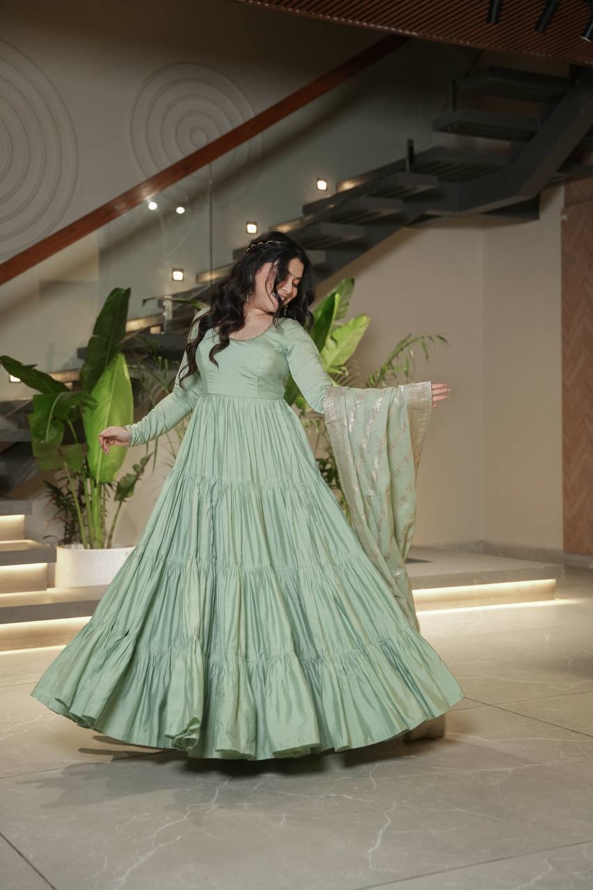 Roohani Designer Romansilk Chanderi Beautifull Anarkali