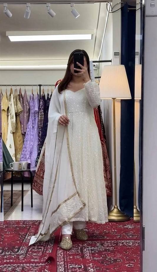 Chaandni Charm: White Anarkali with Golden Border Dupatta